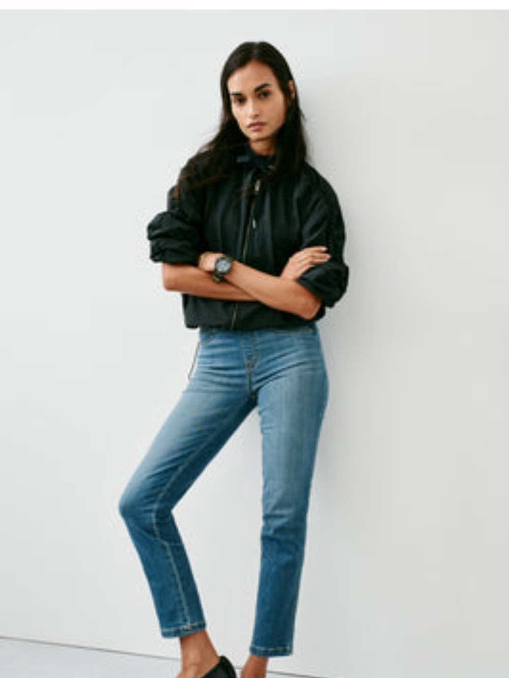 Classic High-Rise Straight Women Jeans in Medium Blue